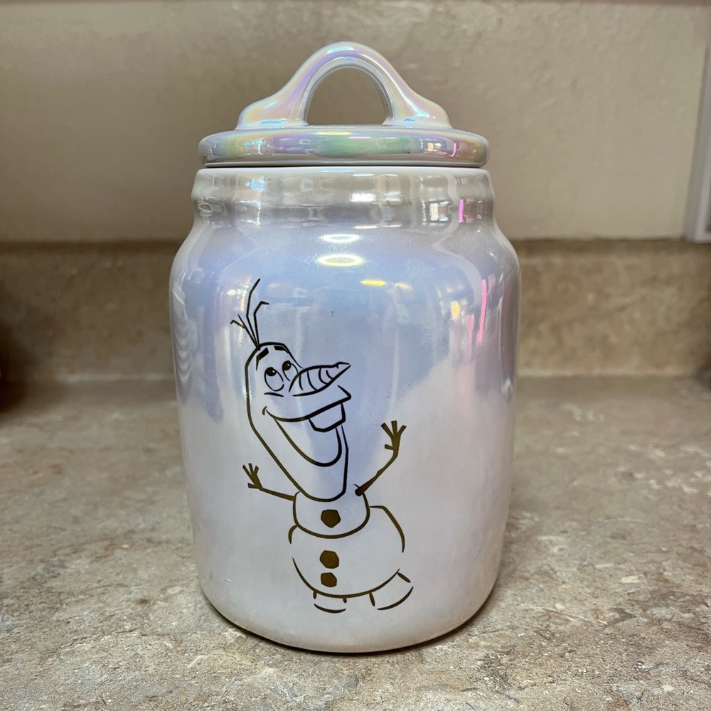 Rae Dunn/Disney Olaf Ceramic canister